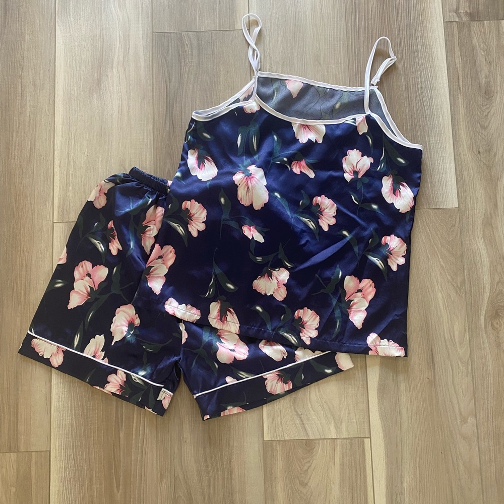 Pajama shorts and tank set